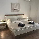 & Riva 3* Vodice