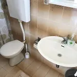 Gostinjska kuća & Riva 3*
