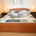 & Riva Gostinjska kuća 3*