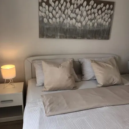& Riva Guest house