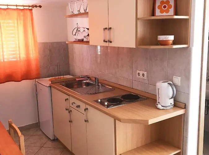 게스트하우스 & Riva 3*